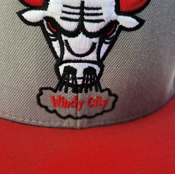 Mitchell & Ness Chicago Bulls Adjustable Hat - One Size Fits Most - Picture 3 of 5